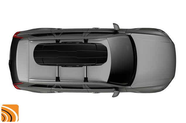 Thule Motion XT Sport Black Glossy op auto bovenzijde